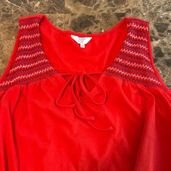Crown & Ivy Cotten Blend Boho Tunic Top Ruffle Hem 1X Embroidered Detail - Picture 7 of 9